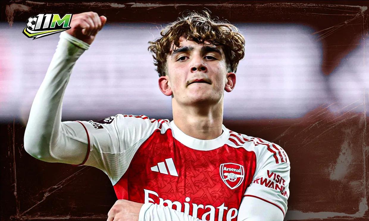 Max Dowman: "Đứa trẻ" tuổi 16 cứu rỗi giấc mơ vô địch của Arsenal.
