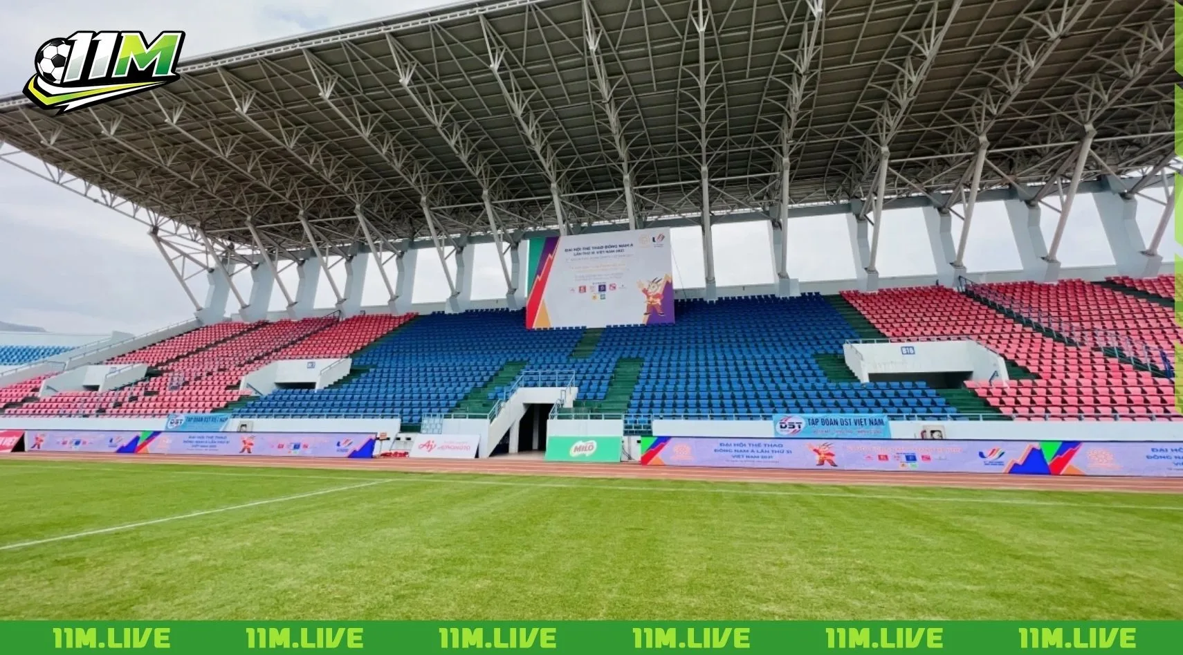sân vận động Cẩm Phả