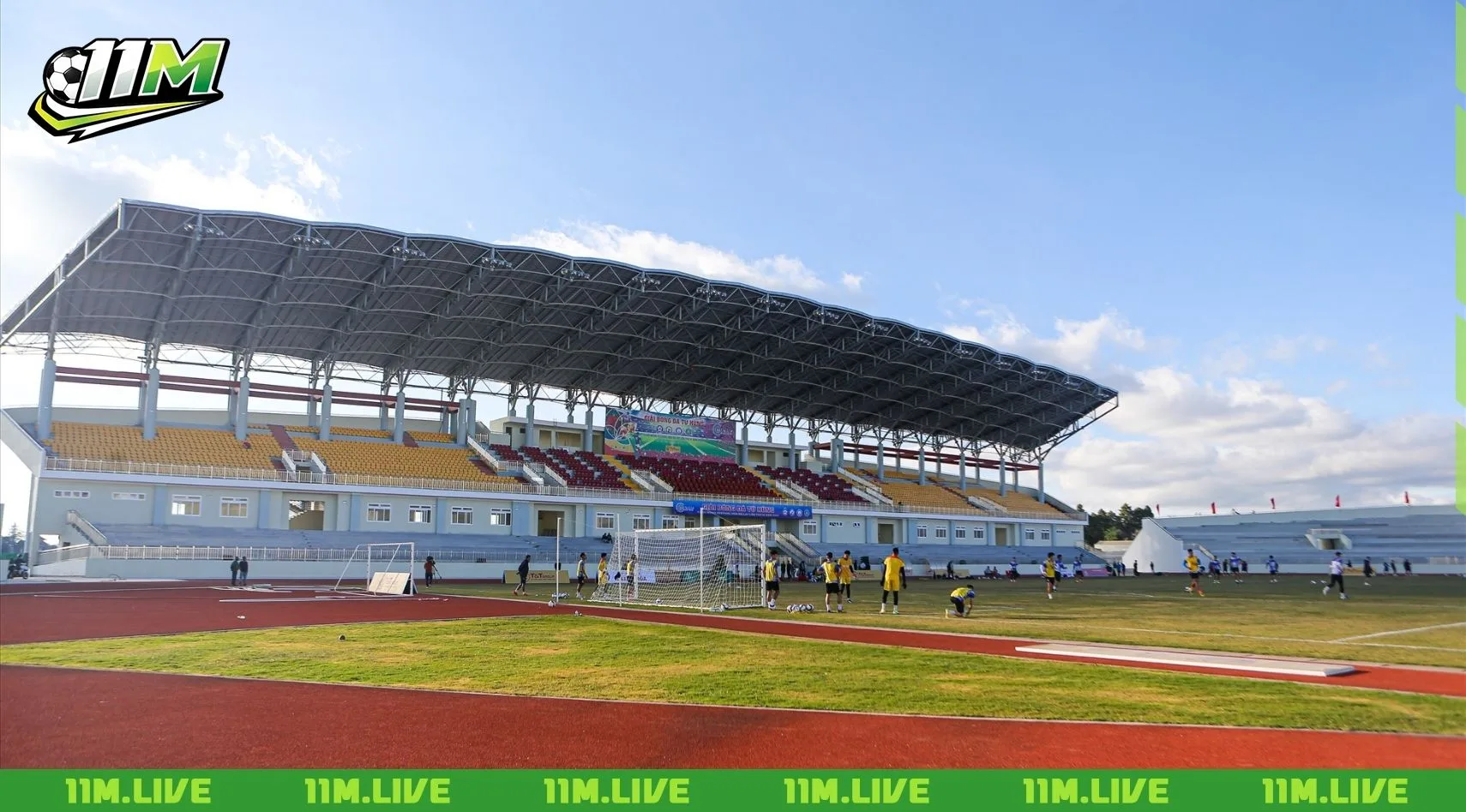 sân vận động Đà Lạt