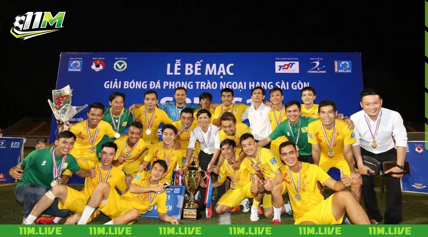 bóng đá phủi
