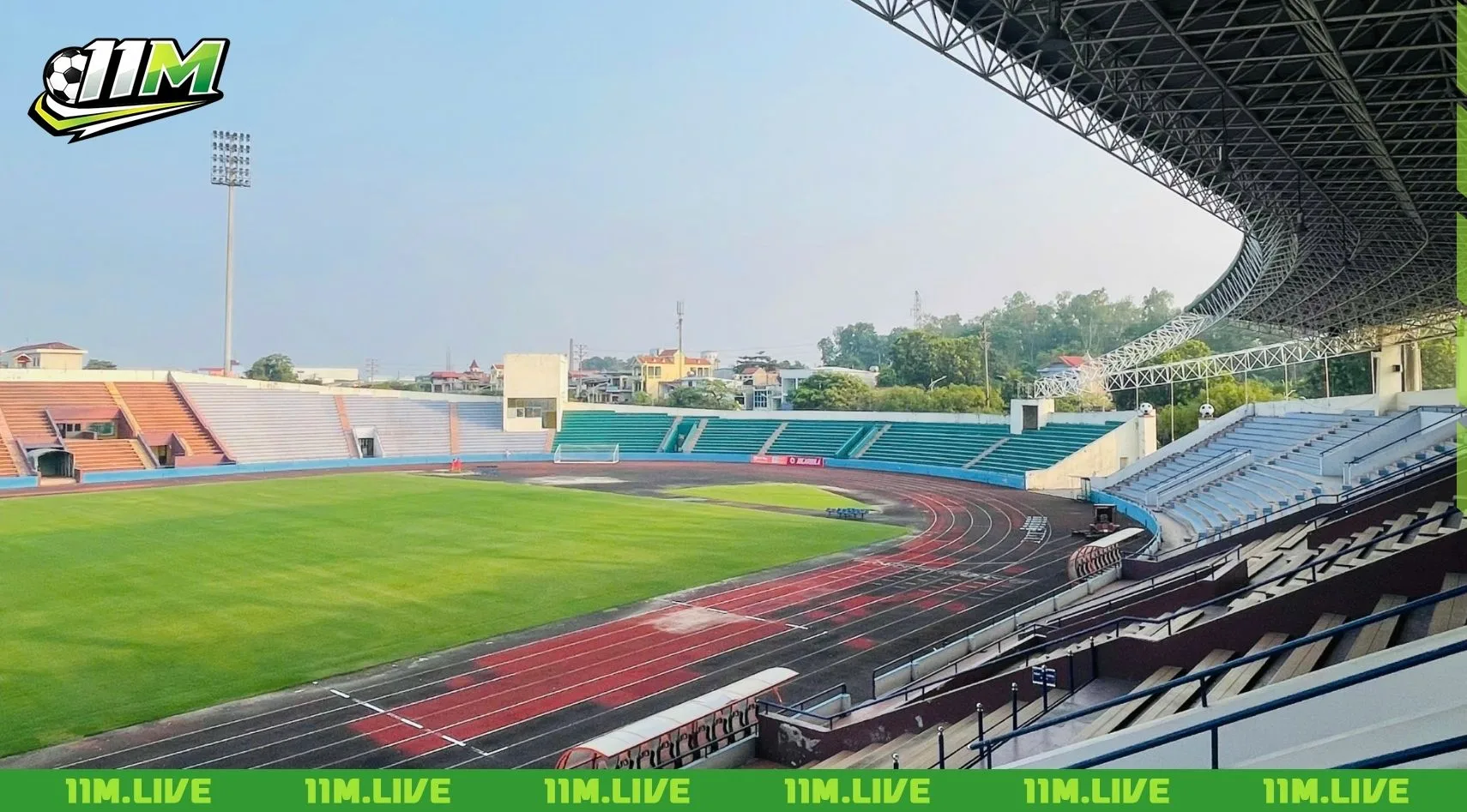 sân vận động Việt Trì